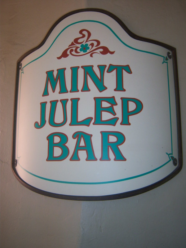 Mint Julep Bar in Disneyland